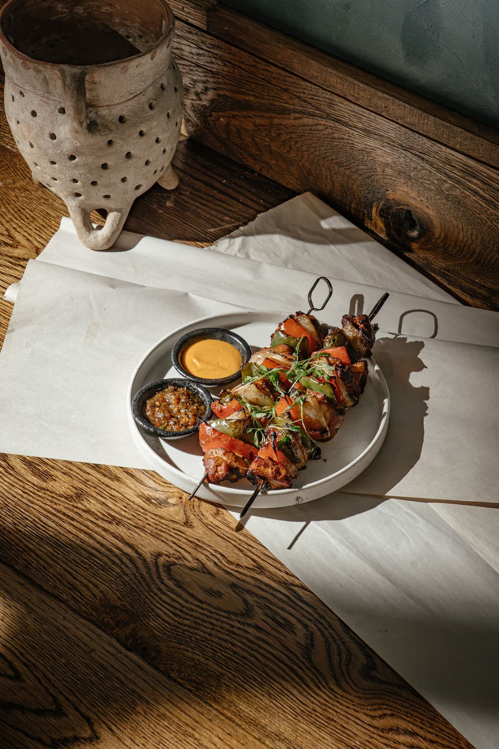 Brocheta de Pollo Asado — Grilled chicken skewers